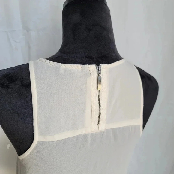 American Eagle Womens Ivory Sequin Sleeveless Keyhole Flowy Blouse Top Button XS - Picture 10 of 10